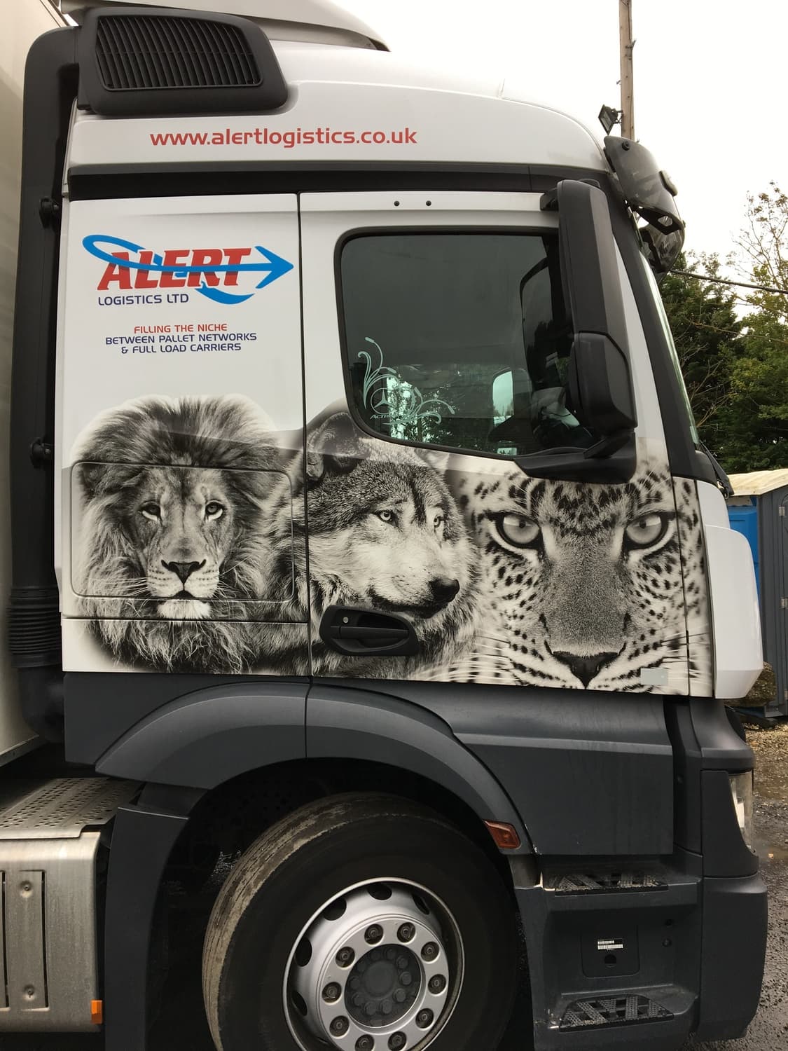 Truck with fox livery